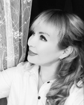 Виктория, 44