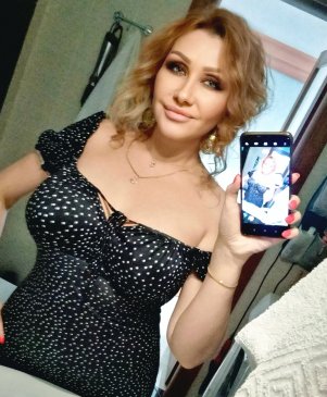 Ксения, 38