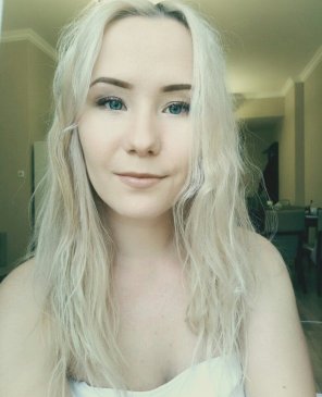 Евгения, 27