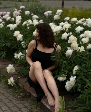 Злата, 24