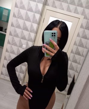 Анита, 24