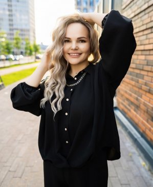 Лея, 33
