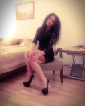 Lina, 27