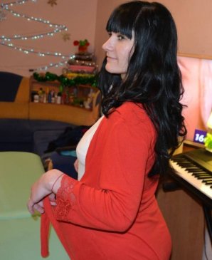 Евгения, 32
