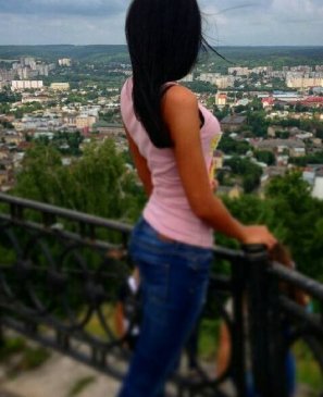Лена, 32